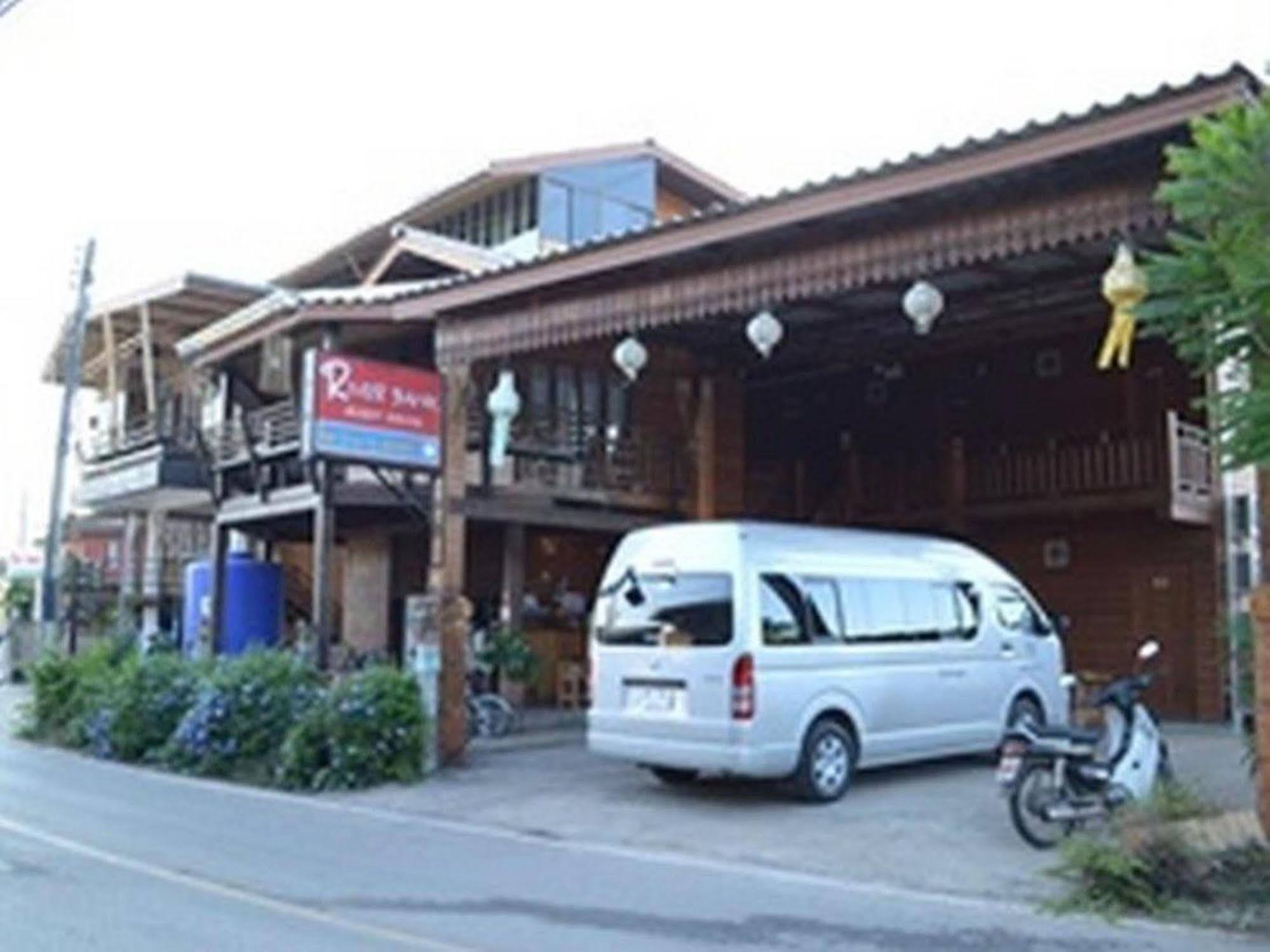 River Bank Resort Mae Sariang Eksteriør bilde